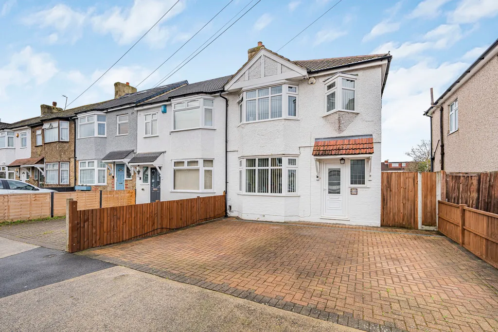 Woodcroft Crescent, Hillingdon, UB10, photo 35
