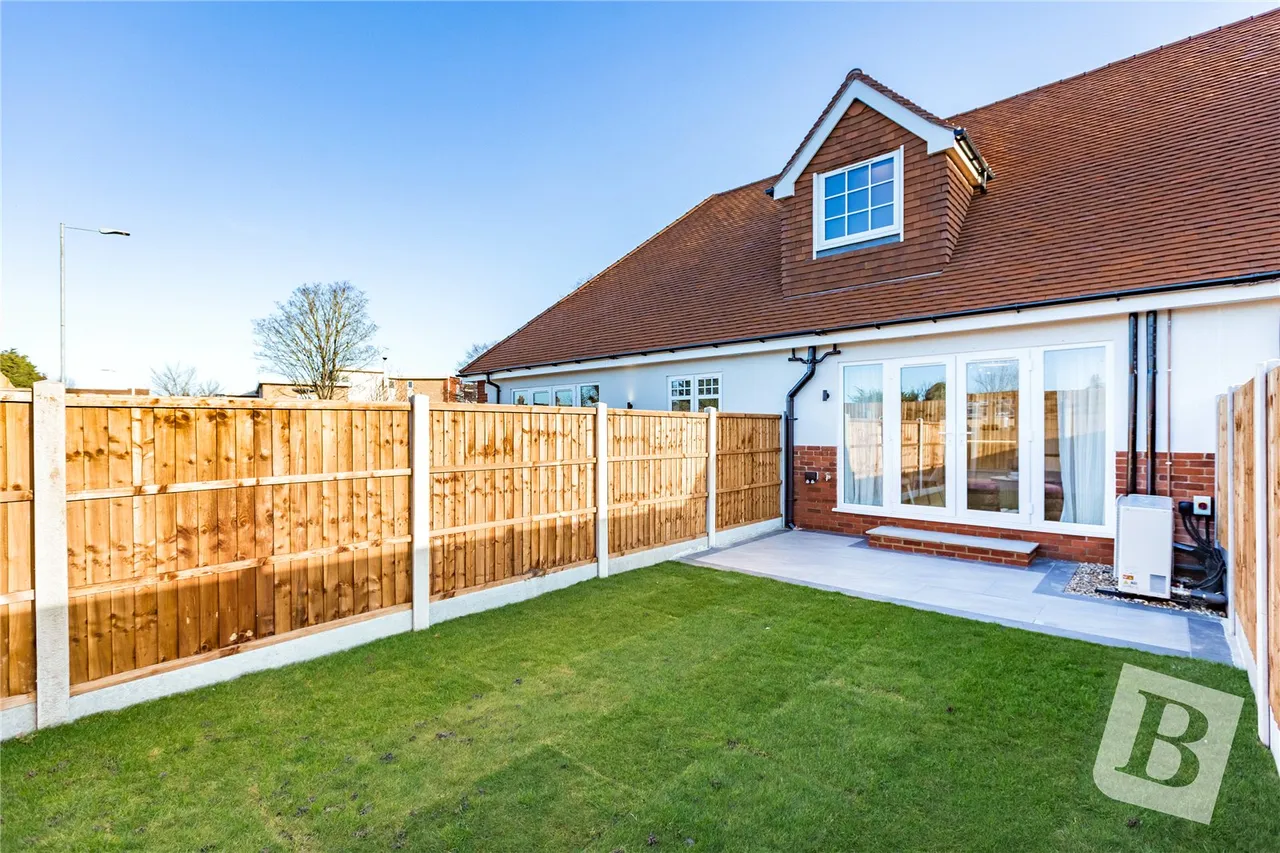 Jensen Close, Hornchurch, RM12, photo 13