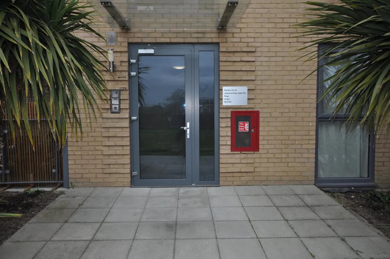 Fisher Close, London, SE16, photo 12