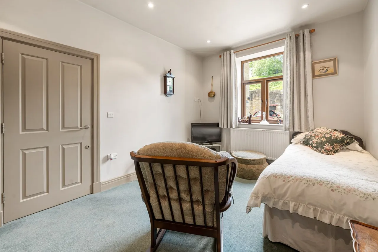 Burwood Court, Hollywell Green, photo 16