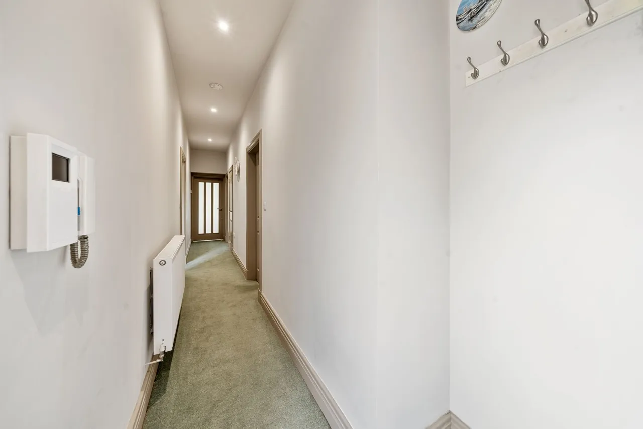Burwood Court, Hollywell Green, photo 14