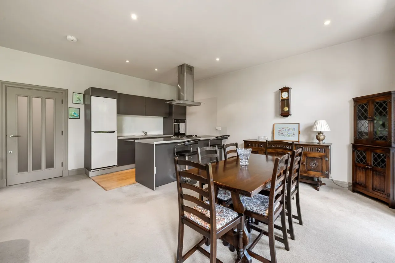 Burwood Court, Hollywell Green, photo 17