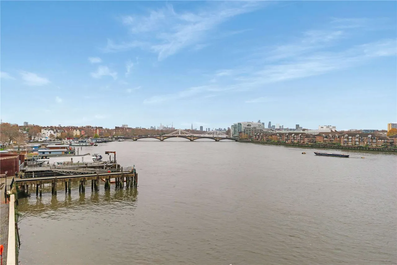 Chelsea Wharf Residences, 15 Lots Road, London, SW10 0QJ, photo 8