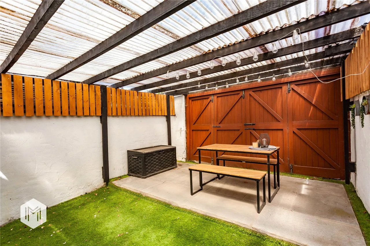 Longsight, Bolton, BL2 3HS, photo 17