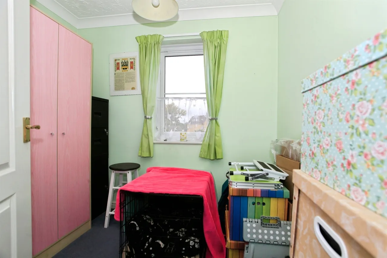 Fieldfare Drive, Peterborough, PE2, photo 11