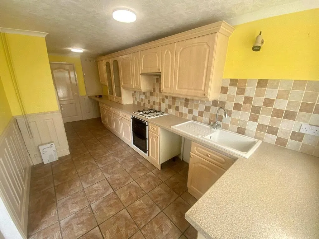 Summerwood Lane, Clifton, Nottingham, NG11, photo 2