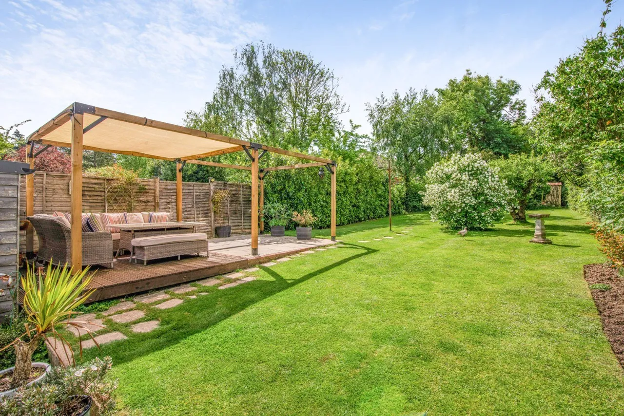 The Drift, Rowlands Castle, Hampshire, PO9 6DG, photo 11