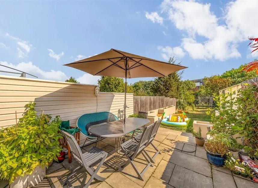 Vincent Gardens, Cricklewood, NW2, photo 8