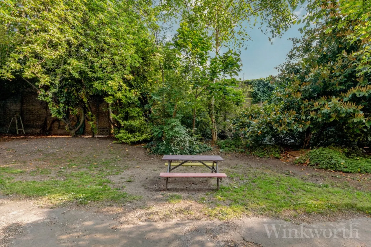 New Cross Road, London, SE14, photo 10