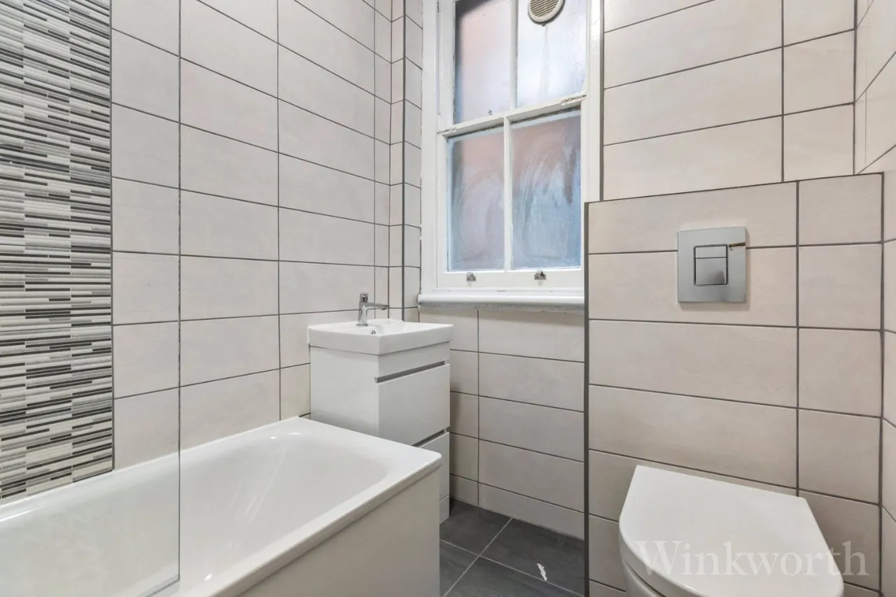 New Cross Road, London, SE14, photo 8