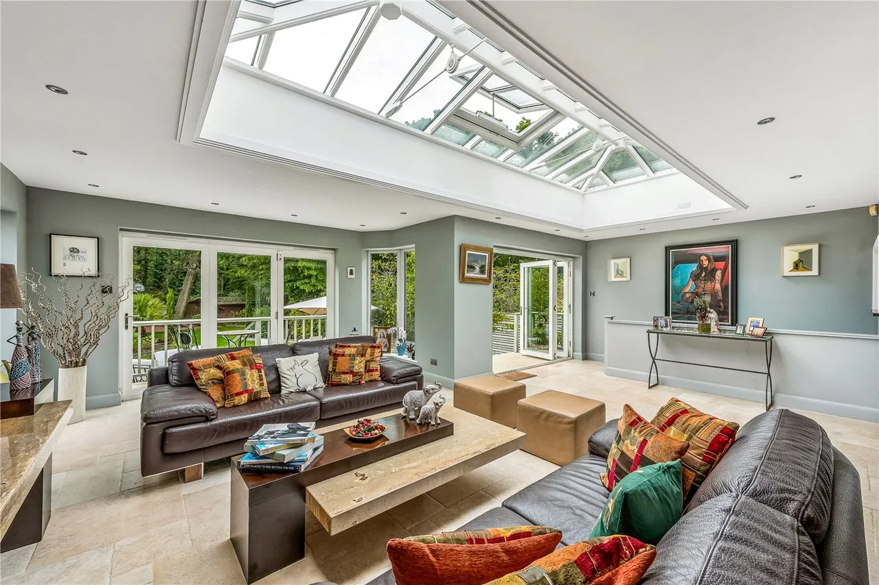Creighton Avenue, London, N2, photo 6