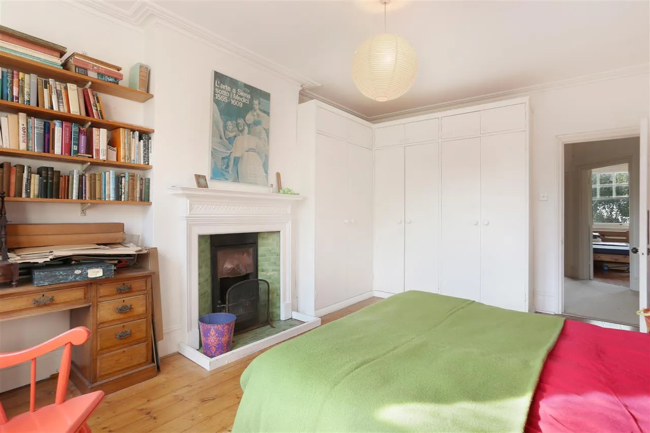 St. Albans Road, London, photo 21
