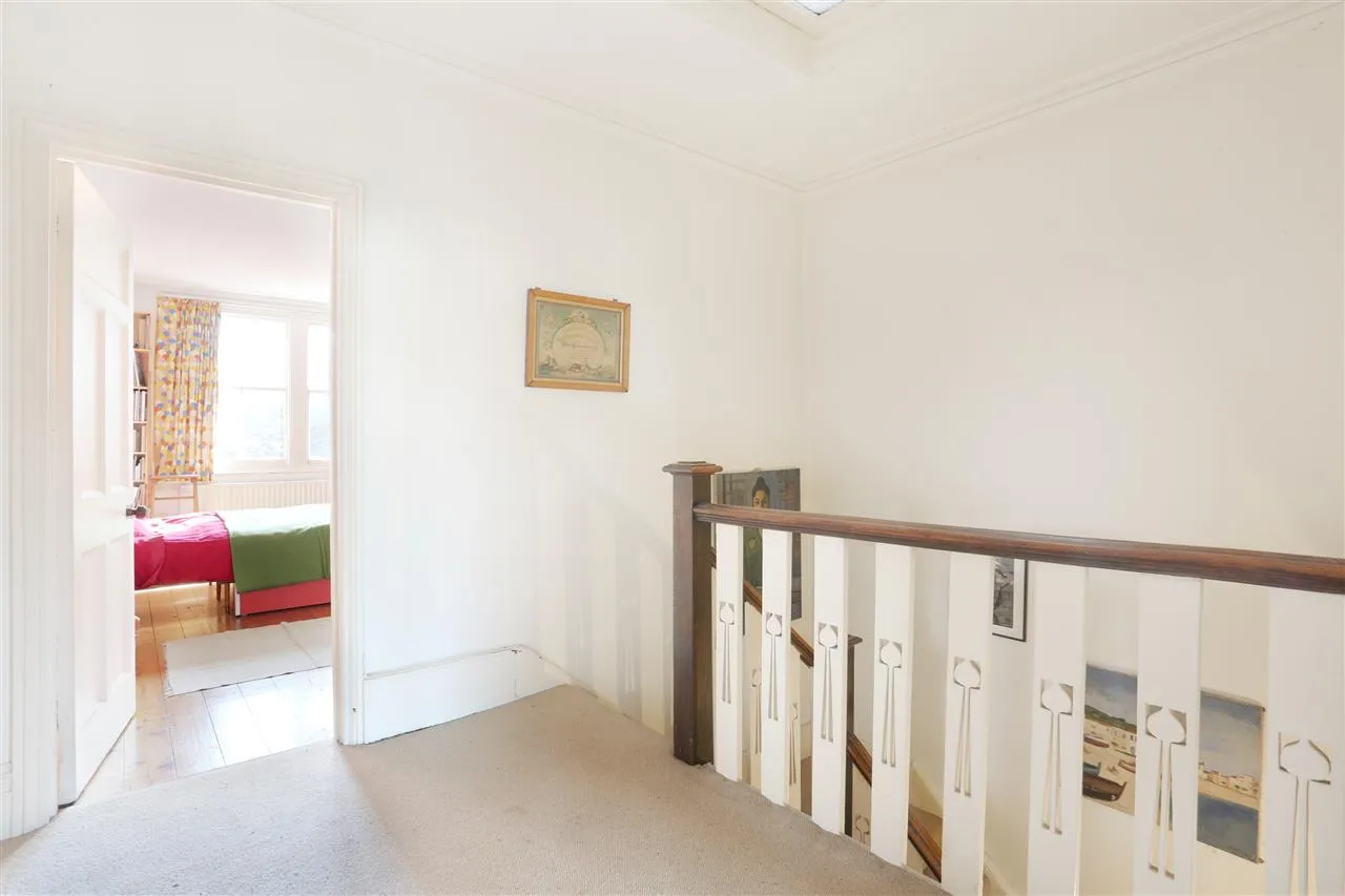 St. Albans Road, London, photo 23