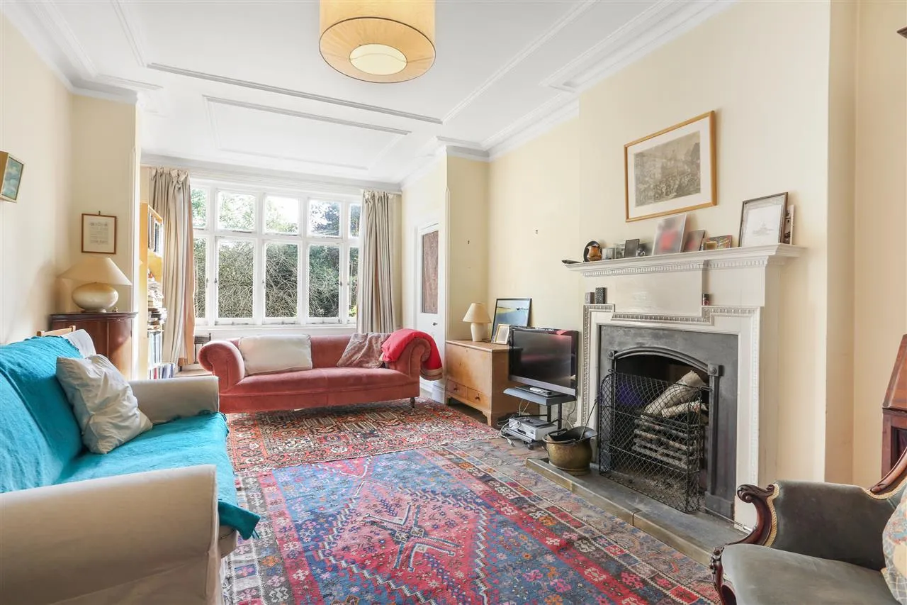 St. Albans Road, London, photo 14