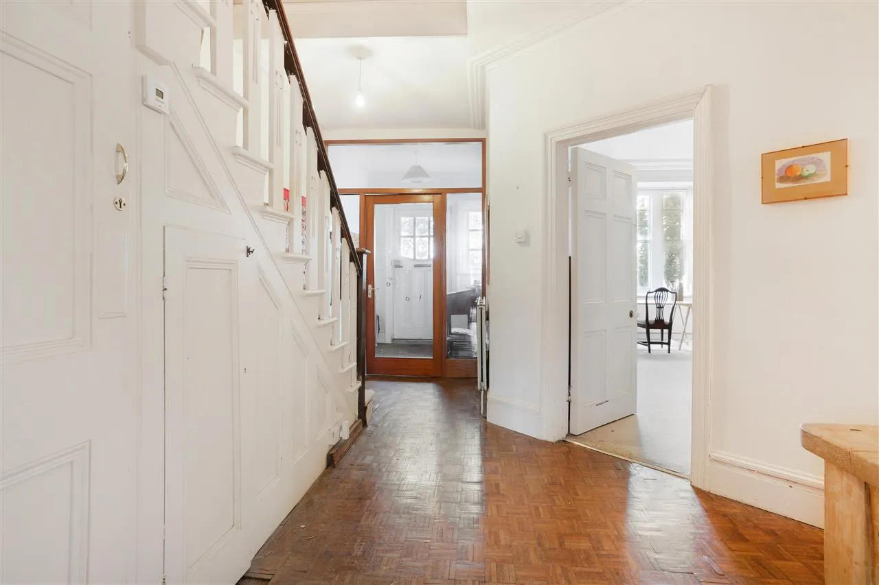 St. Albans Road, London, photo 16
