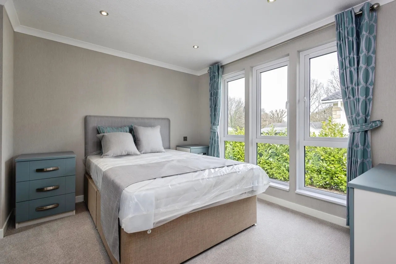 Portsmouth Road, Thursley, GU8, photo 5