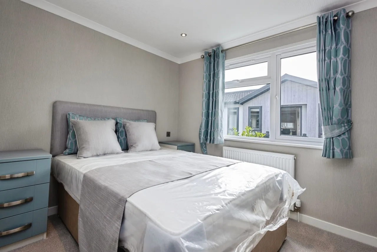 Portsmouth Road, Thursley, GU8, photo 7