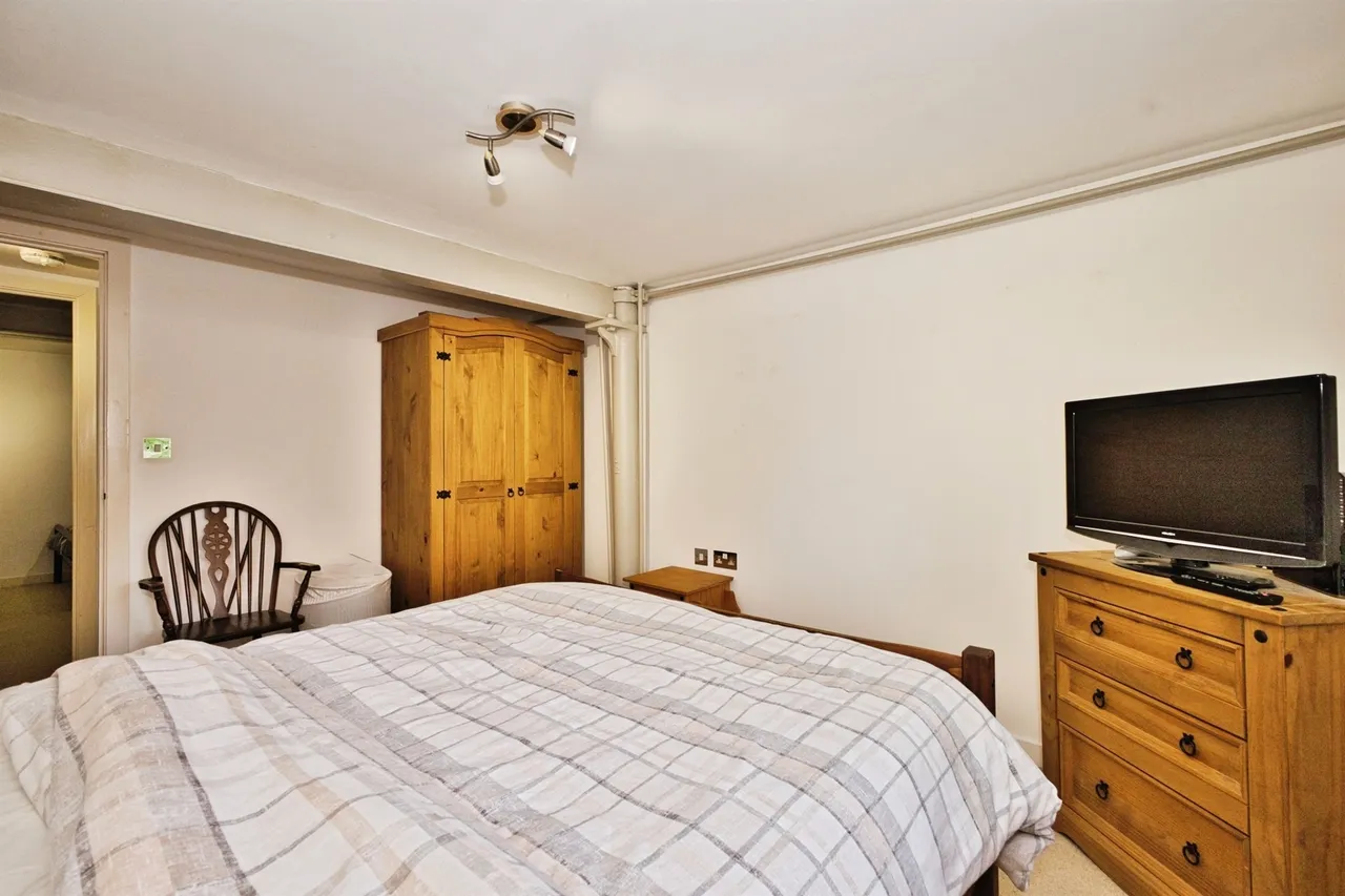 Old Mill Lane, Crewkerne, TA18, photo 13