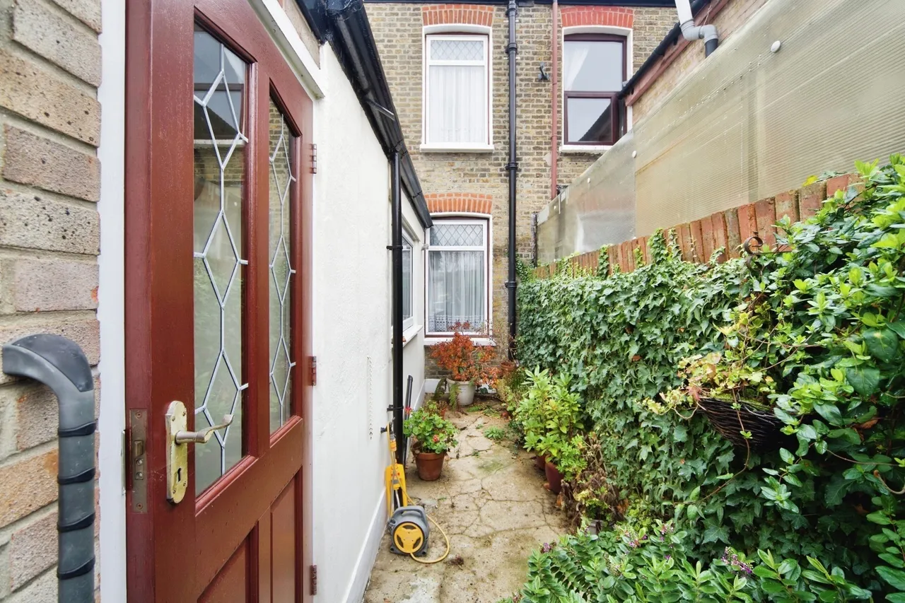 Masterman Road, London, E6, photo 16