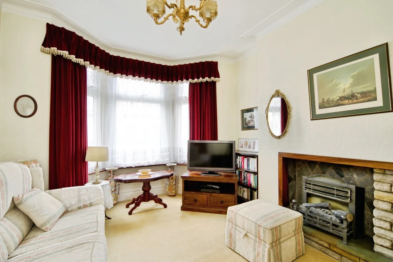 Masterman Road, London, E6, photo 2