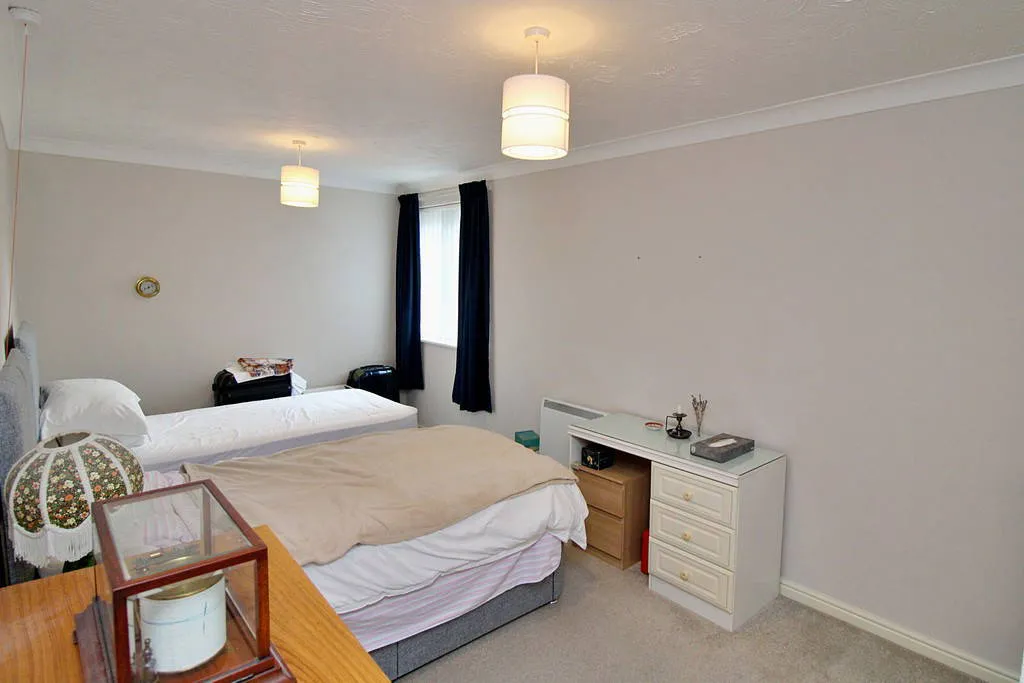 Curie Close, Rugby, CV21 3PF, photo 5