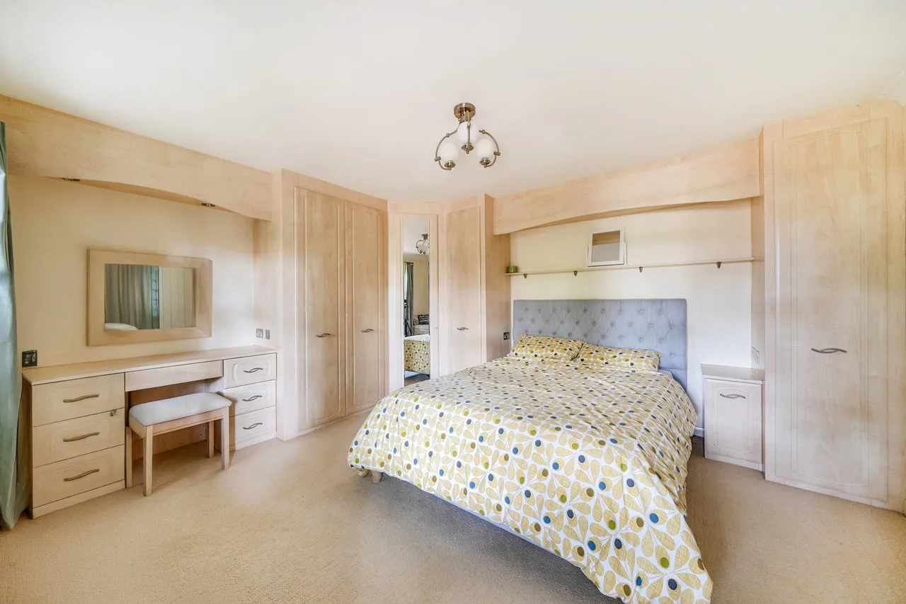 Brent House Cottage The Street, North Warnborough, Hook, RG29 1BE, photo 8