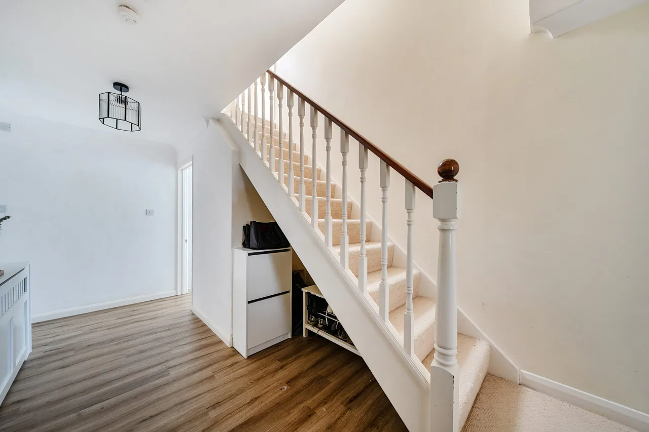 Brent House Cottage The Street, North Warnborough, Hook, RG29 1BE, photo 10
