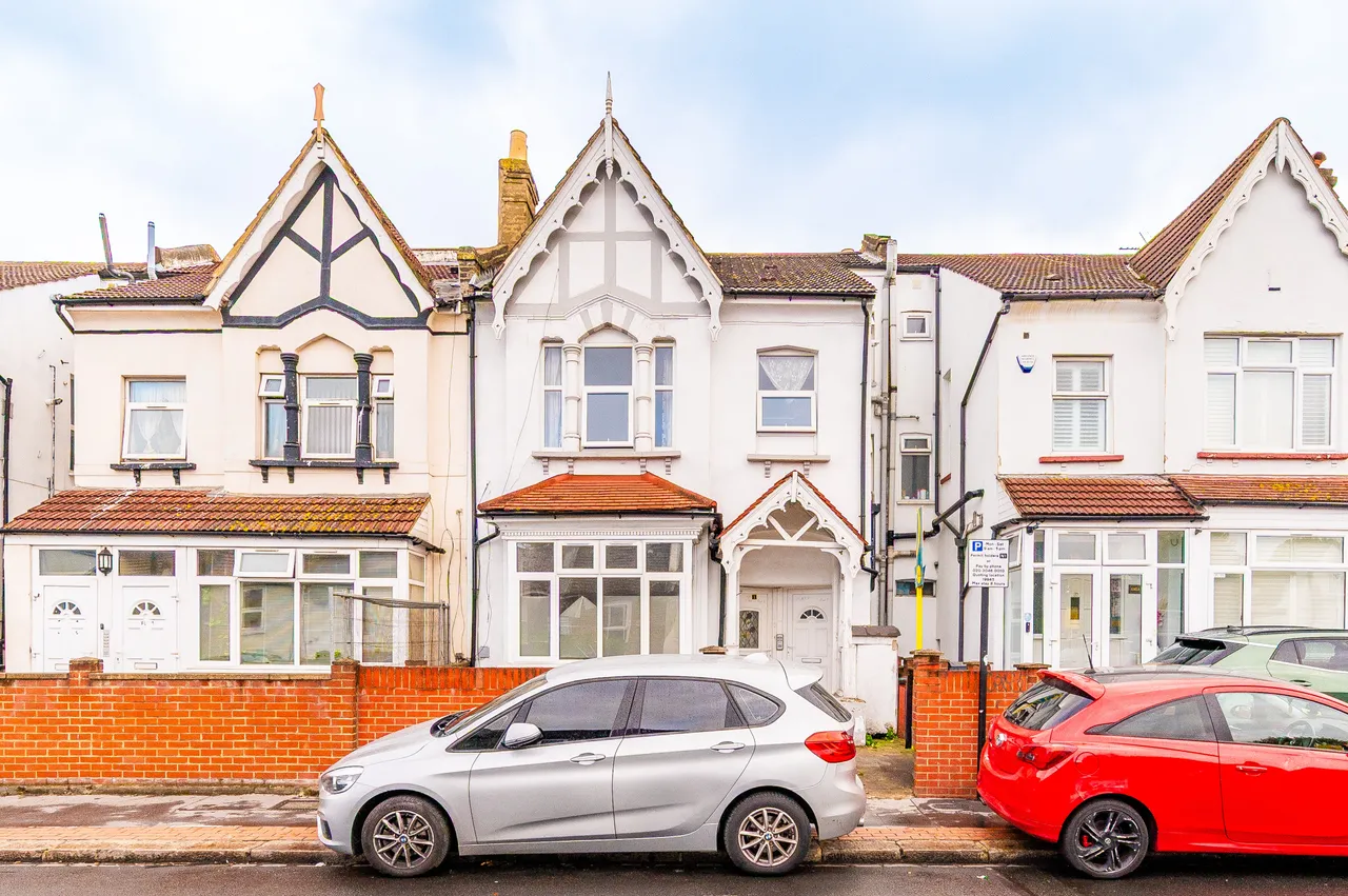 1 bed flat for sale — Flat 2, 234 Whitehorse Road, Croydon