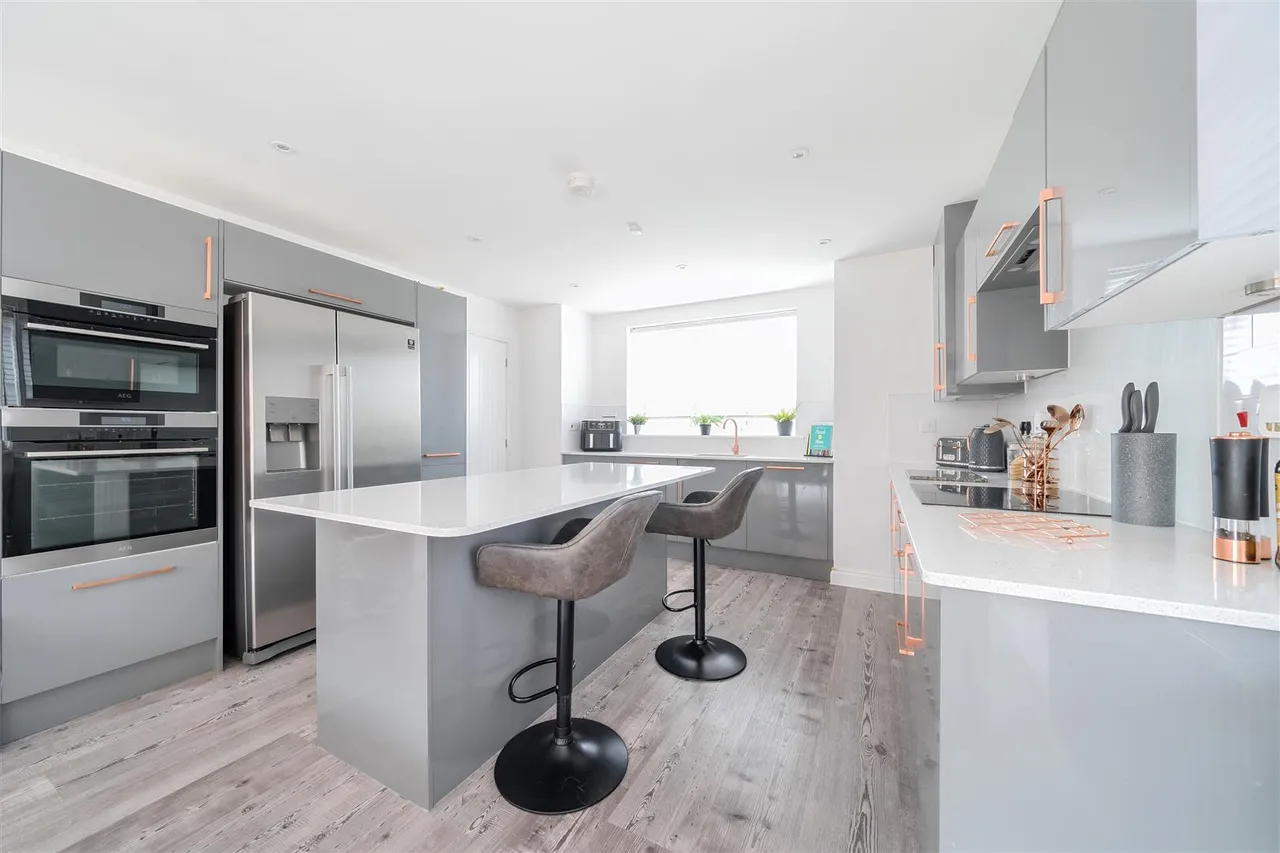 Winchat Road, Botley, photo 3