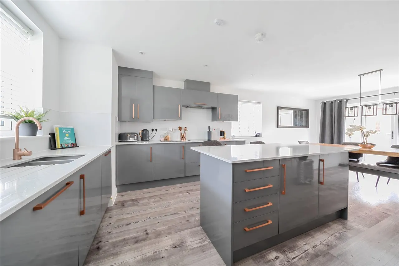 Winchat Road, Botley, photo 2