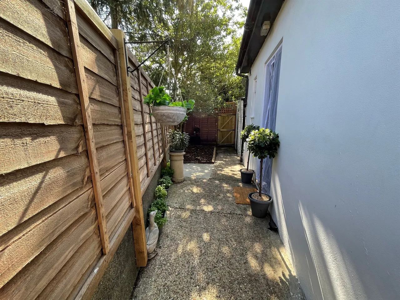 St. Lukes Road, Maidenhead, photo 6