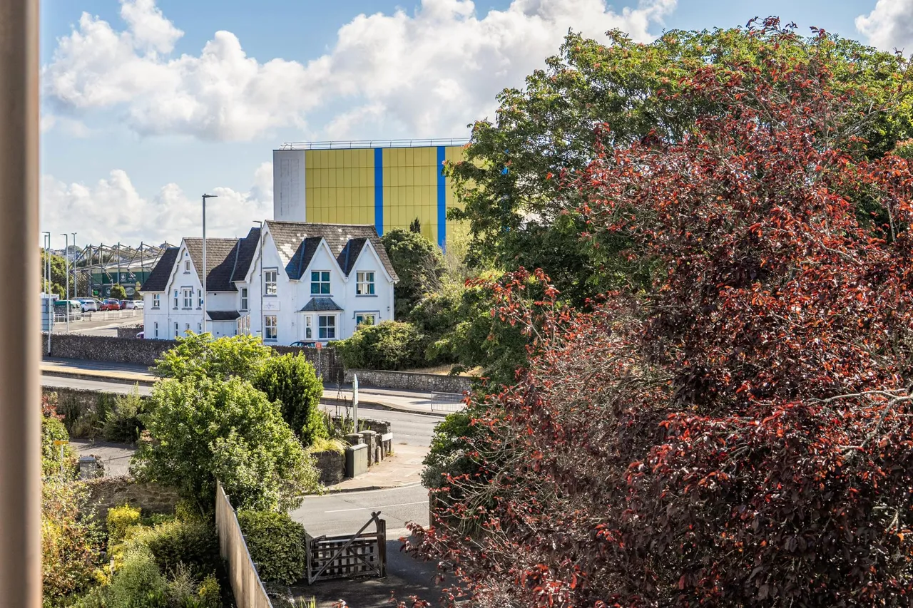 Explorer Court, Milehouse, PL2, photo 15
