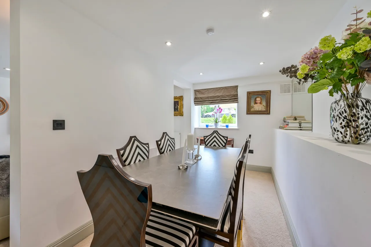 Flat 1, 14 Lingfield Road, London, photo 4