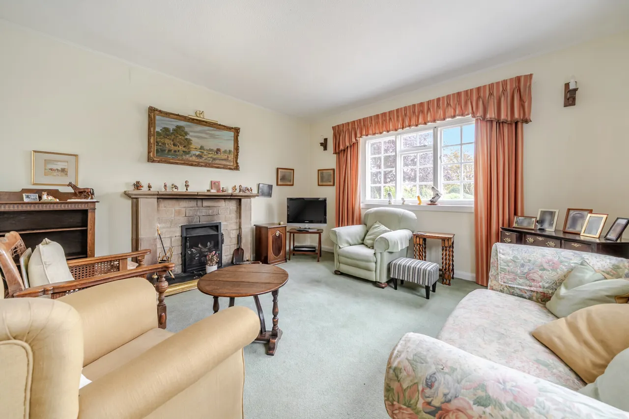 Mixbury, Nr Brackley, NN13, photo 2