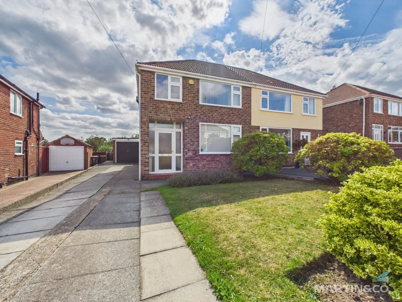 3 bed house for sale — Teehey Close, Bebington