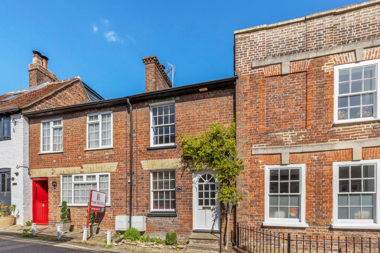 Back Street, Wendover, HP22, photo 15