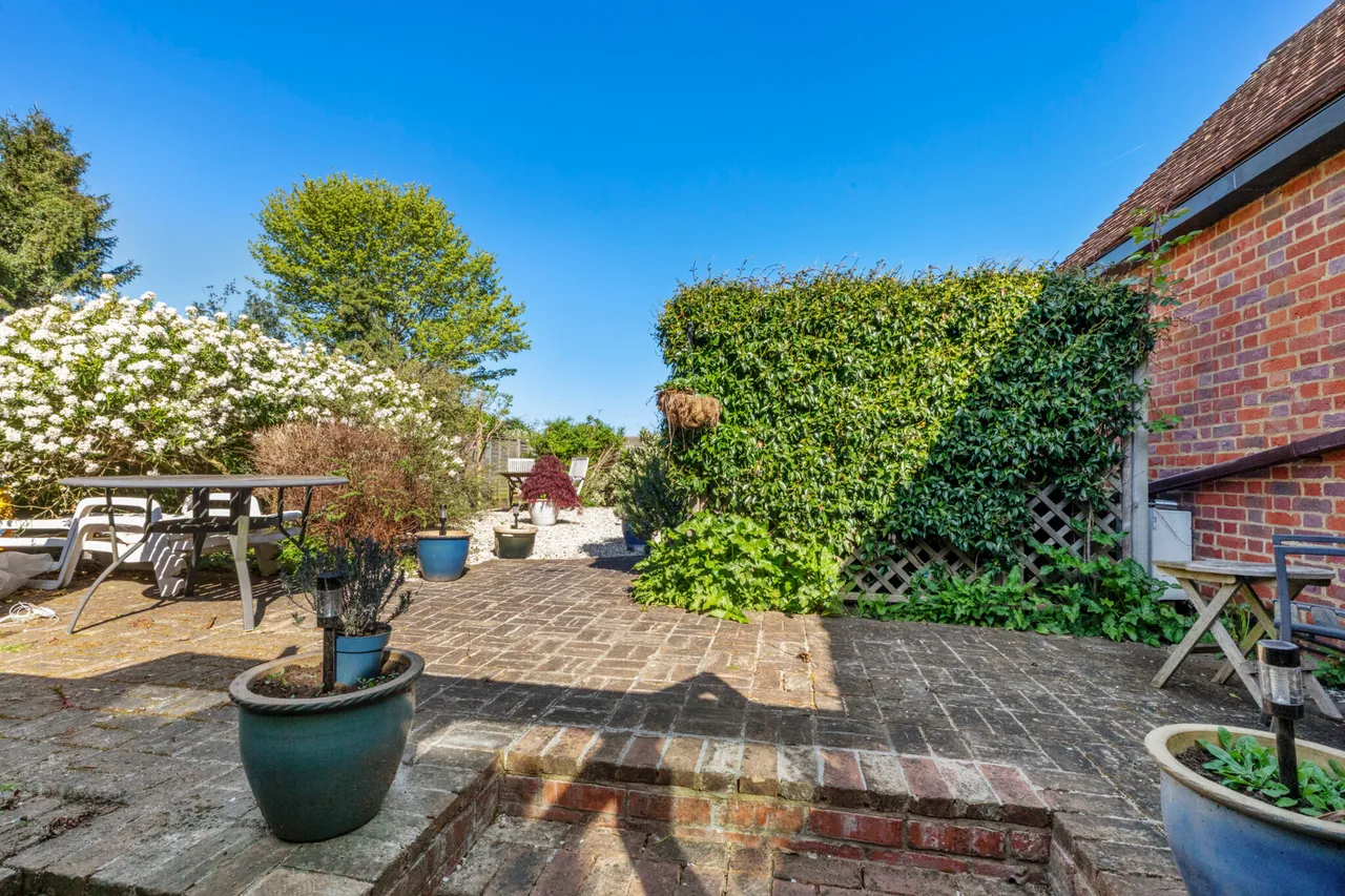 Back Street, Wendover, HP22, photo 14