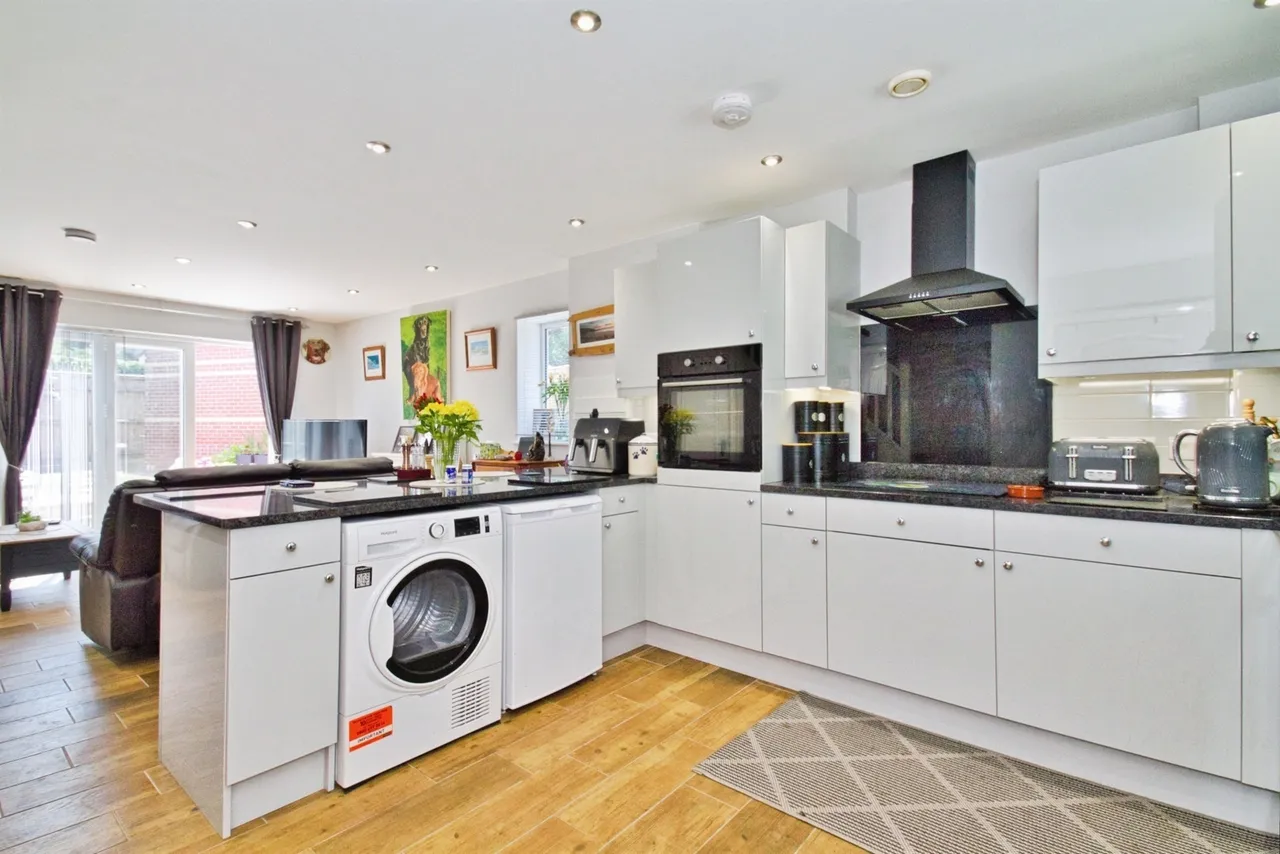 East Sidings Drive, Misterton, Crewkerne, photo 9