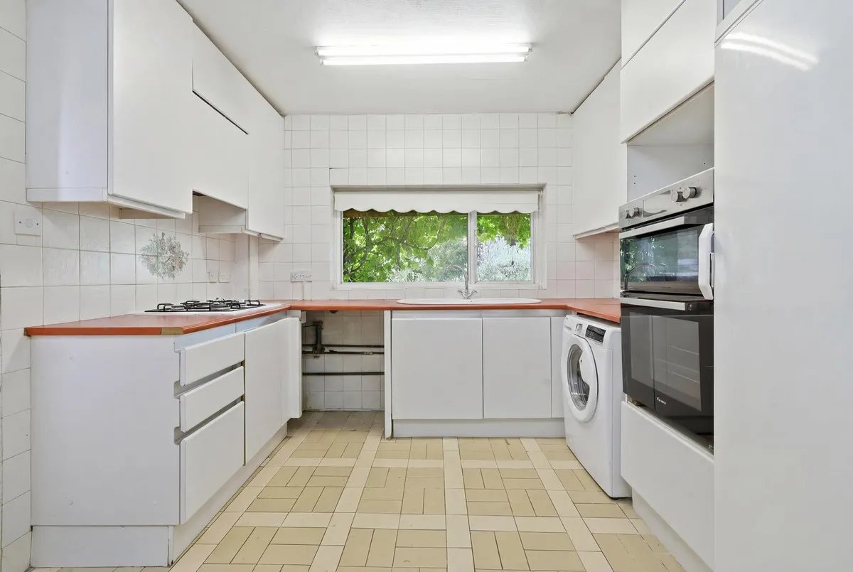 Connaught Hill, Loughton, IG10, photo 10