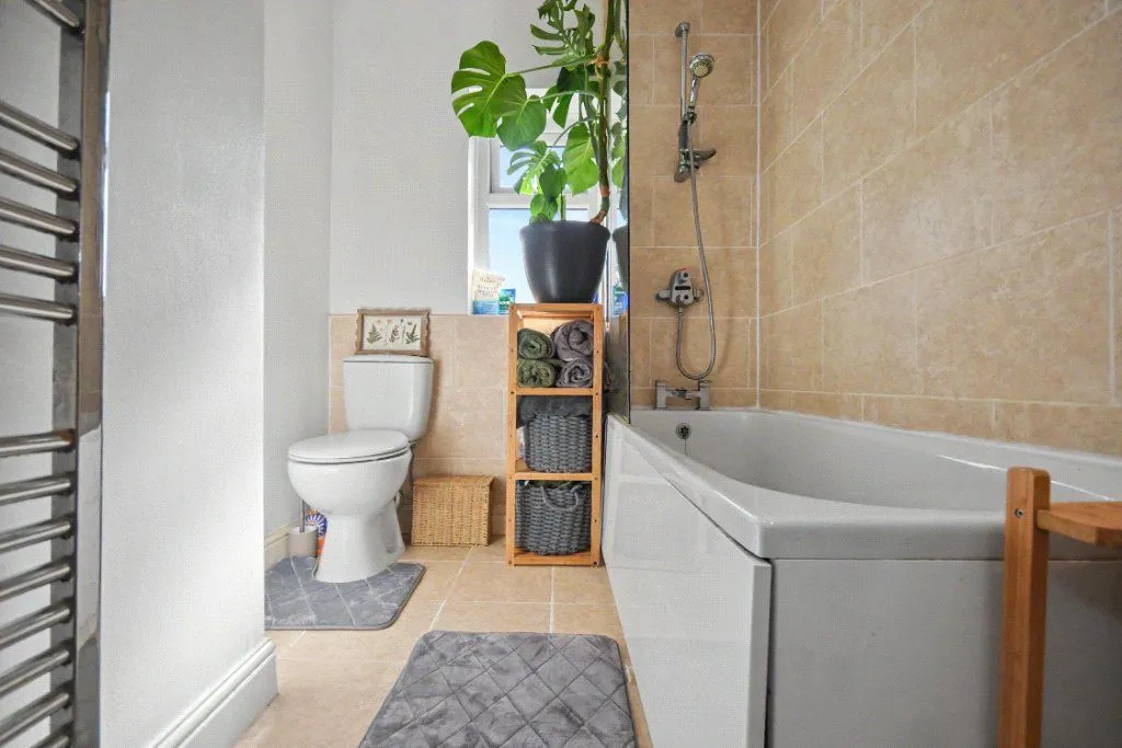 Church Lane, Netherton, WF4, photo 7