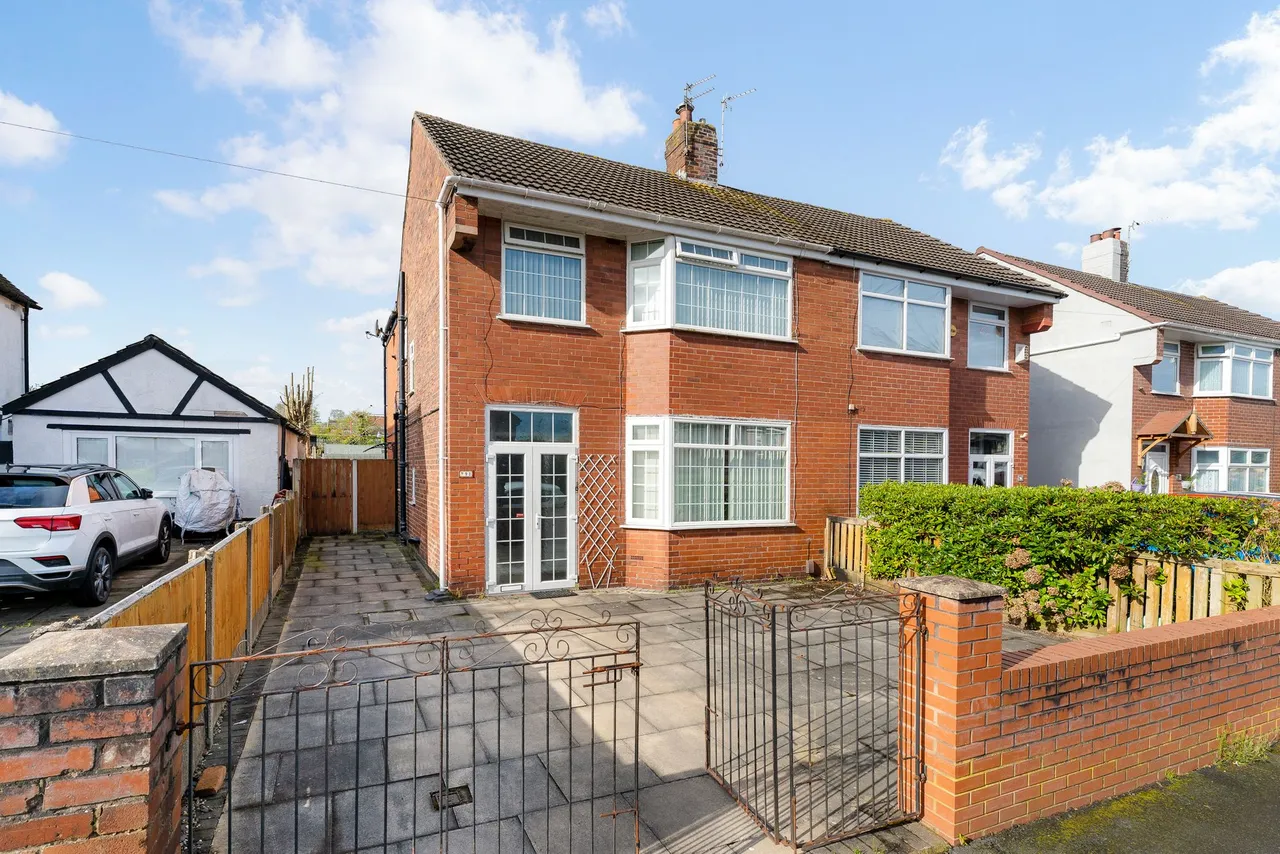 4 bed house for sale — Norleane Crescent, Runcorn, Runcorn, WA7 5ES