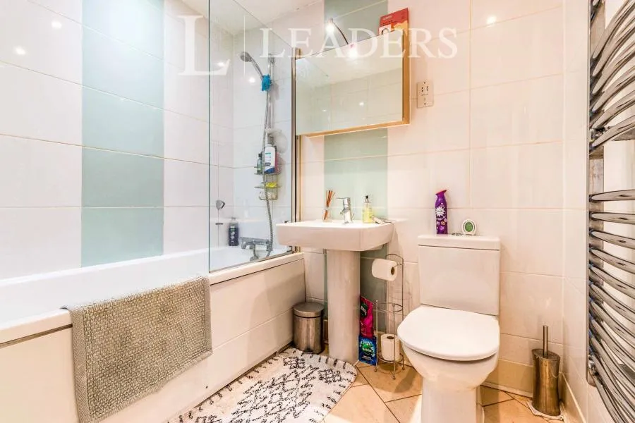 Church Street, Epsom, KT17, photo 10
