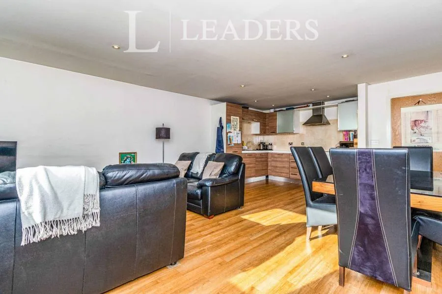 Church Street, Epsom, KT17, photo 3