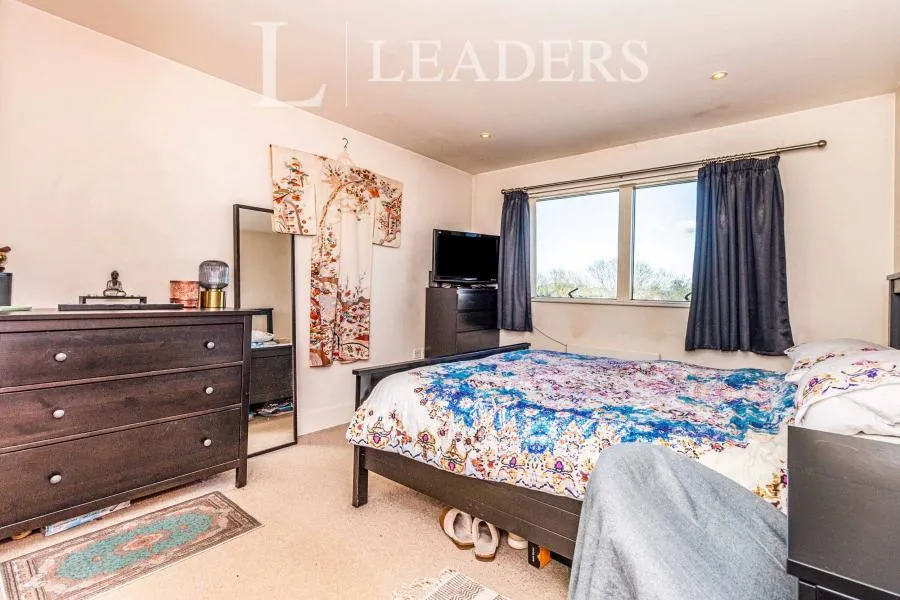 Church Street, Epsom, KT17, photo 6