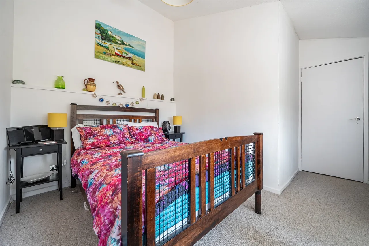 Cedar Chase, Taplow, SL6, photo 8