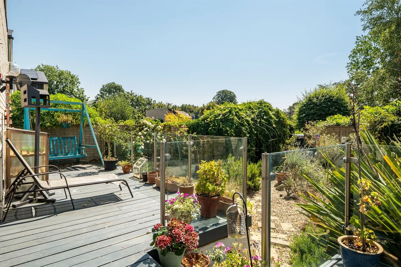 Cedar Chase, Taplow, SL6, photo 10