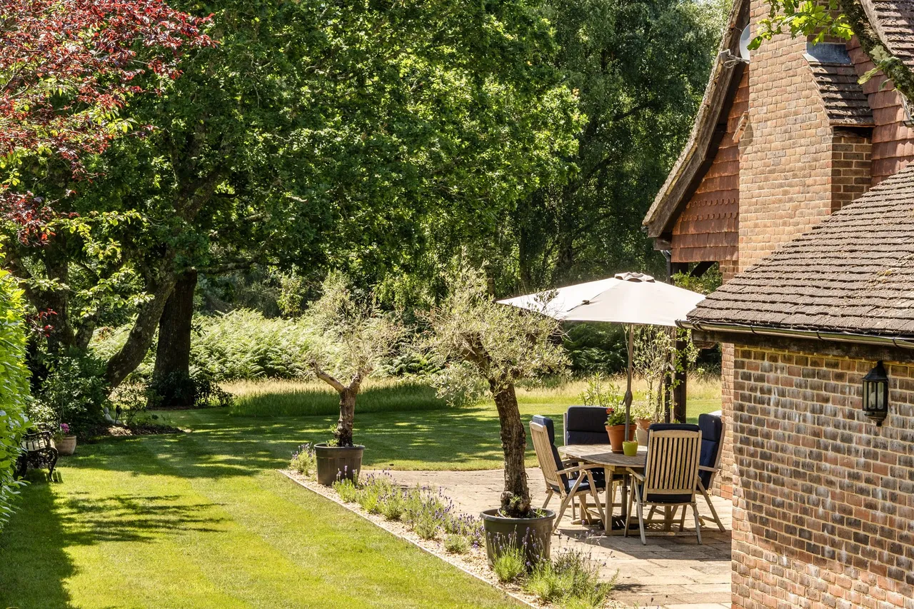 Kings Drive, Midhurst, GU29, photo 25