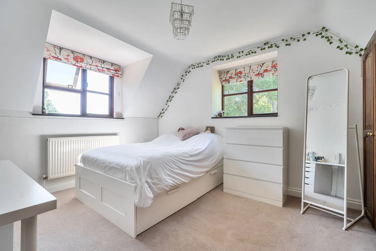 Kings Drive, Midhurst, GU29, photo 15