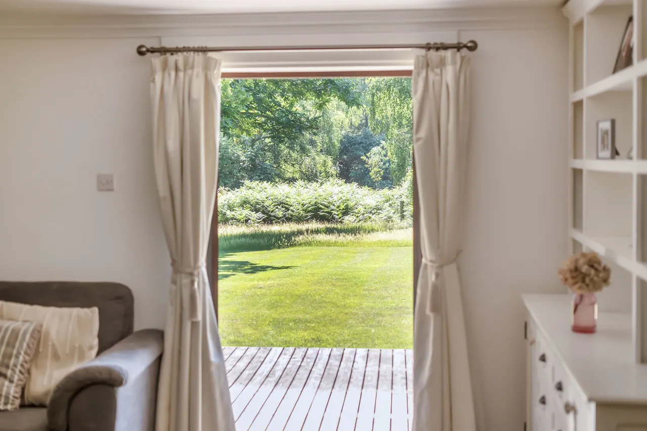 Kings Drive, Midhurst, GU29, photo 9