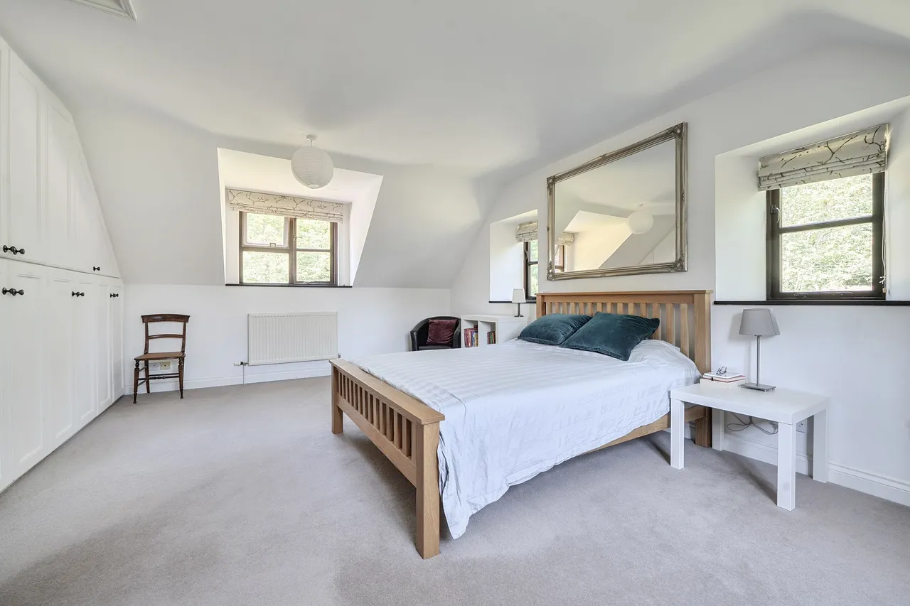 Kings Drive, Midhurst, GU29, photo 13